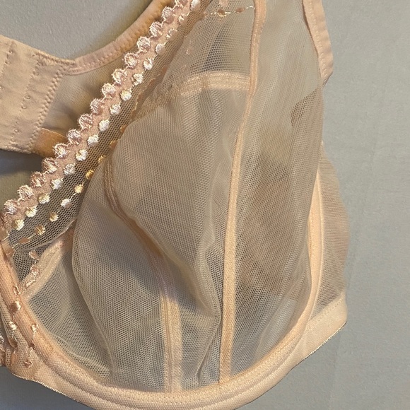 Elomi Sheer Light Pink Bra - Picture 2 of 11